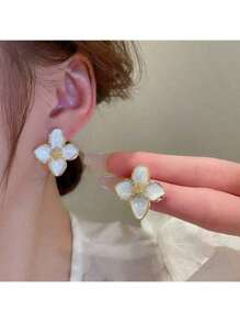 1 Pair Of Fashionable Hibiscus French Retro Hong Kong Style Glazed Red Flower Earrings, Versatile Flower Earring Accessories, Flower Earrings, Women's Daily Accessories For Valentine's Day