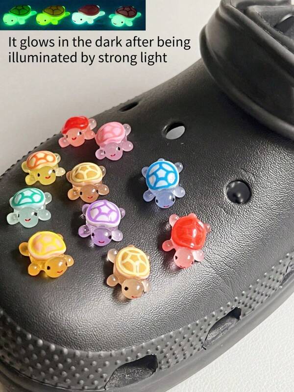 5/10pcs Glow In The Dark Detachable 3D Cartoon Turtle Shoe Charms, Decoration For Beach Sandals And Clogs