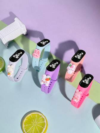 5pcs Children And Teenagers Sports Electronic Watch M3 New LED Touch Screen Cute Carrot Little White Rabbit Strawberry Rabbit Bowknot Rabbit Fashion Versatile Sports Electronic Watch Open School Season Back To School Season Send Surprise Gifts To Classmates And Friends Gift Watch Combination Set