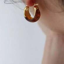 Pendientes de aro en forma de U de color ámbar Merlad, exagerados y personalizados, de estilo retro y de moda, pendientes únicos y de alta gama para mujeres - forma de U - Ver 3