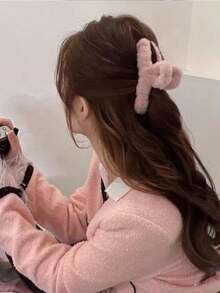 Hatastic 3pcs/Set Plush Hair Clips, 3 Colors (Beige + Coffee + Pink), 11cm Criss-Cross Design Hair Accessories Women Claw Clip Autumn Accessories Fall Winter For Vacation Outfits Woman Gifts - 3pcs (pink + Coffee + White) 11cm Cross Clip - View 8