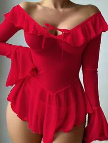 1 Set Solid Color Off-Shoulder Ruffle Flare Sleeve Sexy Lingerie Nightgown & G-String - Rose Red - View 2