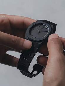 1pc Minimalist Rhombus Striped Scale Men's Quartz Watch