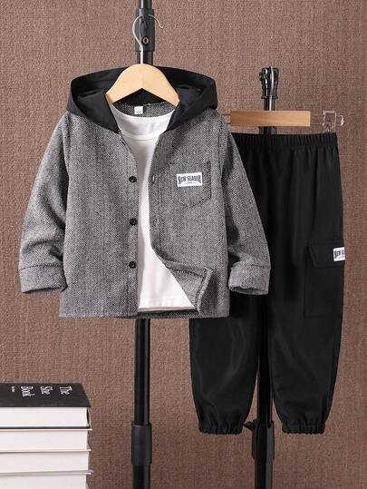 2 件套年轻男孩休闲条纹印花长袖连帽衫和裤子套装，适合秋冬季运动、日常穿着、学校和户外活动