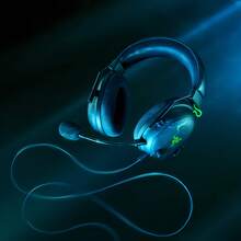 RAZER 旋風黑鯊V2專業遊戲耳機 空間音效技術 智慧調音，輕量化設計僅 記憶棉耳墊 職業選手同款 - V2(3.5mm+usb音效卡) - 查看 4