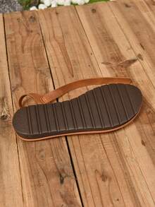 女士平底凉鞋，时尚扣带舒适宽松交叉带百搭户外简约轻便凉鞋，女士沙滩休闲凉鞋，纯色波西米亚风 - 棕色 - 查看 4