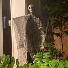 1pc Spooky Halloween Skull Head With Gauze - No-Power Hanging Decoration For Parties & Events