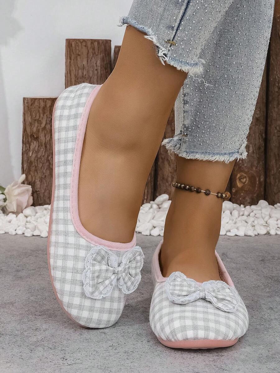 Cartoon Plaid Bow Decor Slippers, Lightweight Flat Indoor Shoes, Soft Non-Slip Bedroom Slippers - Grey - View 1