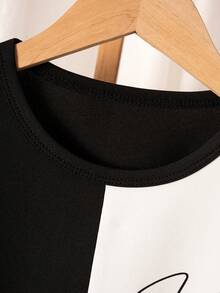 Young Boys' Simple Casual Letter Print Color Block Short Sleeve T-Shirt And Shorts 2pcs/Set - Multicolor - View 3