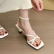 Women Athletic & Outdoor Sandals & Slides - 白色涼鞋 - 查看 8