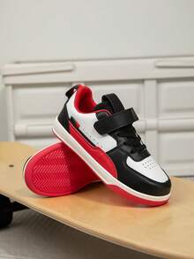 1 Paio di Sneaker Mid-Top per Bambini, Scarpe da Skate, Scarpe Casual da Corsa per Interno/Esterno, Facili da Indossare con Chiusura a Strappo, Leggere, Traspiranti, Comode, Nuovo Stile College alla Moda, Scarpe Colorblock per Ragazzi e Ragazze - nero rosso - Visualizzare 7