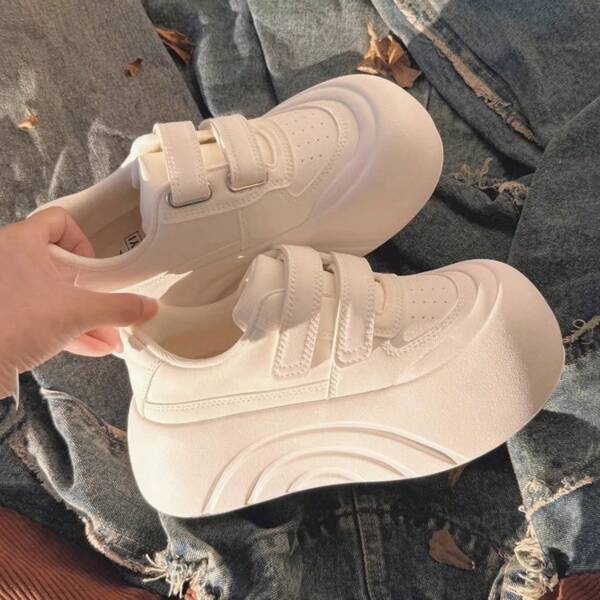 Women Cricket Shoes