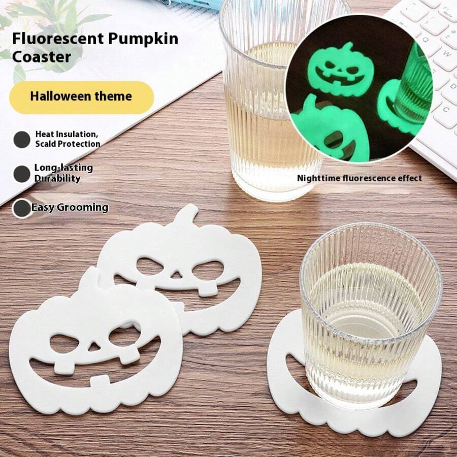 5 件万圣节硅胶 PVC 南瓜杯垫，尺寸 4.1 英寸 X 3.9 英寸，自发光，夜光杯垫，适用于厨房、餐厅、办公室等。 - 彩色 - 查看 1