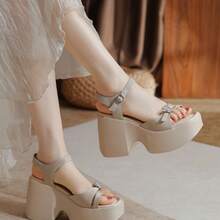 Women Platforms & Wedge Sandals