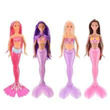 这款美人鱼娃娃拥有色彩缤纷的梦幻发型和头饰，配有海星形紧身胸衣和柔软的粉色美人鱼尾巴，适合作为3-8岁女孩的生日礼物。