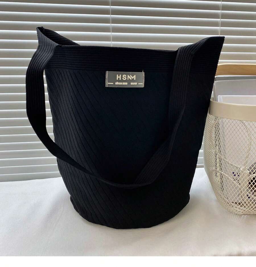 Women Shoulder Bags - 黑色 - 查看 1