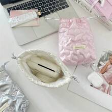 1个可爱绗缝相机包，CCD收纳包，相机包，耳机收纳包，多功能收纳包，材质柔软，防摔防尘，小巧便携，适合存放黑卡相机，简约便携，防摔防刮，多用途户外使用，相机配件旅行必备，邮轮必备，宿舍必备，生日礼物，伴娘礼物，母亲节礼物，教师节礼物，情人节礼物 - 彩色 - 查看 5