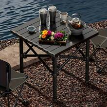 三合一便携式折叠户外餐桌 - 坚固的金属结构，表面经耐候处理，设计紧凑，适用于露营、野餐、烧烤、庭院等场所，是野餐配件、烧烤设备的理想之选，轻便易携，节省空间。 - 彩色 - 查看 9