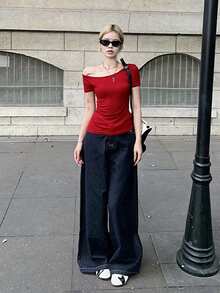 性感不对称领口短袖修身短款T恤 - 紅色 - 查看 4