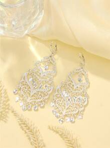 1 par de pendientes de borla hueca elegante de aleación, pendientes largos colgantes de novia marroquí, pendientes de estilo palacio francés vintage, accesorios esenciales para fiestas y festivales de mujeres argelinas