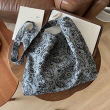 Women Shoulder Bags - 白底藏青繡花 - 查看 5