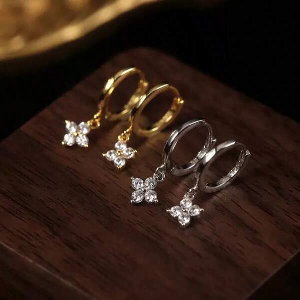 1 par de pendientes con colgante de flor de cuatro hojas delicada y de moda, pendientes florales minimalistas, regalo para mujeres