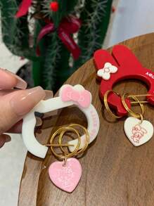 Sanrio 1个Hello Kitty My Melody钥匙扣 动漫可爱时尚背包挂件 情侣节日礼物 装饰扣（部分配件随机发货）