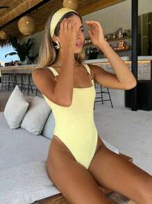 1pc Women's Fashionable Solid Color One-Piece Swimsuit, Summer