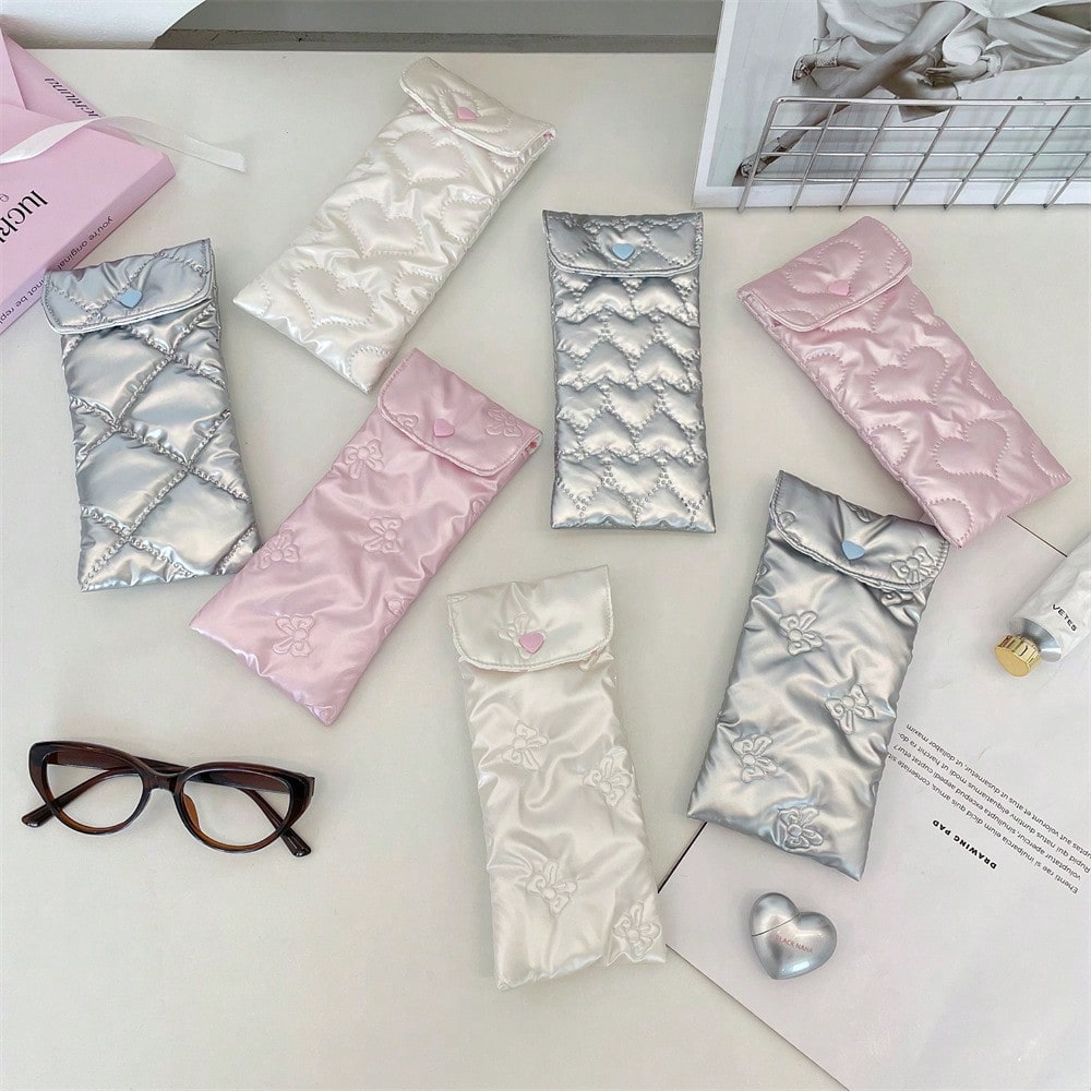1Pc Cute Glasses Bag Girl's Glasses Storage Box Multi-Functional Storage Bag Glasses Organizer Jewelry Organizer Sunglasses Accessories Featuring Korea Ins Style Clutch With Buckle Closure Design Perfectly Protecting Sunglasses And Making It A Great Gift Birthday Gift Gift For Good Friends Wedding Bridesmaid Gift Commute Essentials Travel Essentials Dorm Essentials Travel Accessories Travel Bag Vacation Holiday Back To School School Stuff Glasses Case Sunglasses Women