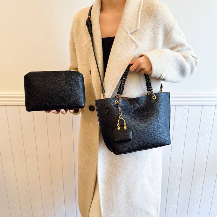 Women Shoulder Bags - 黑色 - 查看 1