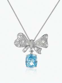 Dissoo 1 件经典优雅蝴蝶结浅蓝色锆石吊坠项链，925 银镀铂金，适合女士，配有礼品盒，适合婚礼、派对、海滩、节日、毕业典礼、伴侣礼物等场合