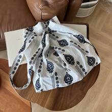 Women Shoulder Bags - 白底藏青繡花 - 查看 3