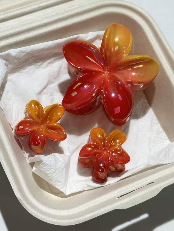 3pcs/Women's Color Plumeria Shaped Hair Clips,Lightweight Plastic Clamp, Fashionable And Elegant Solid Color Hair Claw,Hair Accessory For Everyday Wear,Casual Parties,Hair Grip Suitable For Hair Bundling,White Valentine's Day Valentines