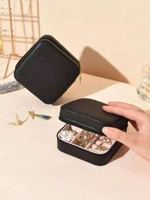 1 件便携式珠宝盒，简约珠宝收纳盒，旅行珠宝收纳盒，适用于耳环、戒指、项链、手镯、小巧化妆包，圣诞节、复活节、伴娘、女性夏季旅行的完美礼物收纳盒旅行必需品返校宿舍收纳秋季装饰