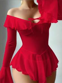 1 Set Solid Color Off-Shoulder Ruffle Flare Sleeve Sexy Lingerie Nightgown & G-String - Rose Red - View 5