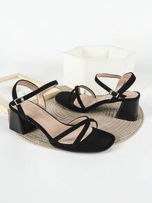 Sandale negre pentru femei cu toc înalt, toc gros de 6 cm, baretă încrucișată, închidere cu cataramă, sandale de lucru confortabile, vârf pătrat, minimaliste și sexy - Negru - Vizualizare 4