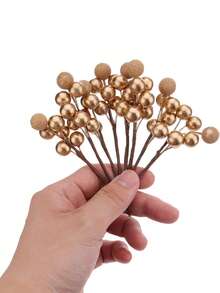 باقة زهور اصطناعية من الرغوة والترتر، توت بري ذهبي اصطناعي، سيقان توت ذهبي اصطناعي مزخرفة بالترتر لتزيين شجرة عيد الميلاد وديكور السنة الجديدة والهدايا والأعمال اليدوية، قلب زهري من الرغوة مع توت ذهبي اصطناعي مزخرف بالترتر لتزيين شجرة عيد الميلاد والأكاليل والحفلات والتصوير الفوتوغرافي، مناسب لتزيين عيد الميلاد والزفاف والحفلات وشجرة عيد الميلاد والأكاليل DIY