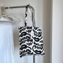 Women Shoulder Bags - 白底黑腰果繡花 - 查看 1