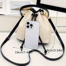 2025 Nouveau sac à bandoulière en paille de blé tressée noir et beige pour femmes, collection Printemps/Été. Sac seau avec chaîne métallique, idéal pour la plage, les festivals et les vacances. Cadeau de vacances pour femmes.