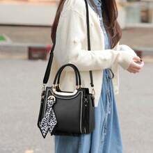 Women Shoulder Bags - 白色 - 查看 3