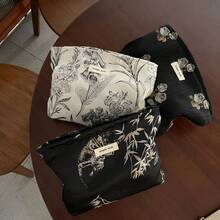 Women Clutches - 黑底肌理紋小玫瑰 - 查看 3