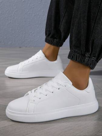 36-45 男女通用系带休闲运动鞋，高品质时尚运动鞋，软底滑板鞋，防滑耐用，适合户外运动