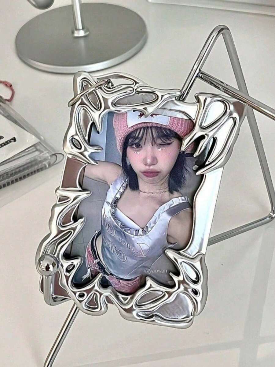 1pc, Silver, Resin, Metal Style, Modeling, Photo Card Holder, Pop, Album, Photo Protection Card Holder, Suitable, 6.5*9.5cm/2.56*3.74 Inch Photo Back To School,Straykids,Skz,Straykids Kpop