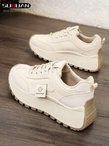 女士厚底运动鞋，2025新款春秋轻便厚底鞋，适合春秋运动风格，女式系带小白鞋