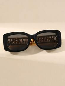 1 Pair Women's Fashion High-End Letter Element New Fashion Glasses, Gold Hollow Wide Leg Luxury Fashion Glasses, Suitable For Various Occasions - Black - View 2