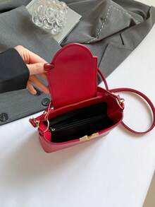 Túi xách mini thời trang màu trơn tối giản với khóa kim loại trang trí, chất liệu PU chống thấm nước, phù hợp cho mua sắm, mang đồ, dành cho phụ nữ trẻ, sinh viên, người trẻ đi làm, nữ nhân viên văn phòng. Hoàn hảo cho văn phòng, trường học, công việc, kinh doanh, đi lại, hoạt động ngoài trời, du lịch và những chuyến đi ngắn ngày. - Đỏ - Xem 6