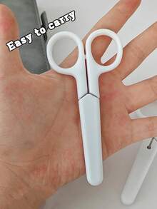 Kéo trắng cá nhân hóa 1/3/5 có vỏ bọc - Kéo cắt vải đa năng, bền bỉ - Thích hợp cho văn phòng, gia đình, trường học, may vá và thủ công. Tùy chỉnh tên kéo. Mỗi chiếc kéo đều có vỏ bọc bảo vệ, giúp dễ dàng mang theo hơn so với kéo không có vỏ bọc và loại bỏ nguy cơ trầy xước ngoài ý muốn. - Nhiều màu - Xem 6