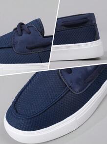 Zapatillas clásicas y versátiles para hombres, zapatos deportivos con cordones frontales de un solo toque, zapatillas de entrenamiento casuales para exteriores con puntera redonda, antideslizantes y con un diseño elegante y atractivo en color blanco