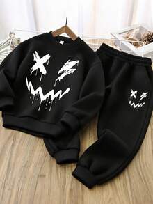 Set de 2 piezas de sudadera con estampado de elemento de individualidad para niño, de tela suave, estilo de ropa urbana y ejercicio para primavera y otoño