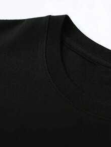 VUKOUK Men And Women Men's Printed Short Sleeved T-Shirt, Men's Round Neck Top, 180g 100% Pure Cotton Fabric - Comfortable And Casual Summer Street Style Short Sleeved T-Shirt, Cool Design Retro Summer Men's Daily Wear T-Shirt Print SOMETIMES IT'S A FISH OTHER TIMES IT'S A BUZZ - Black - View 5
